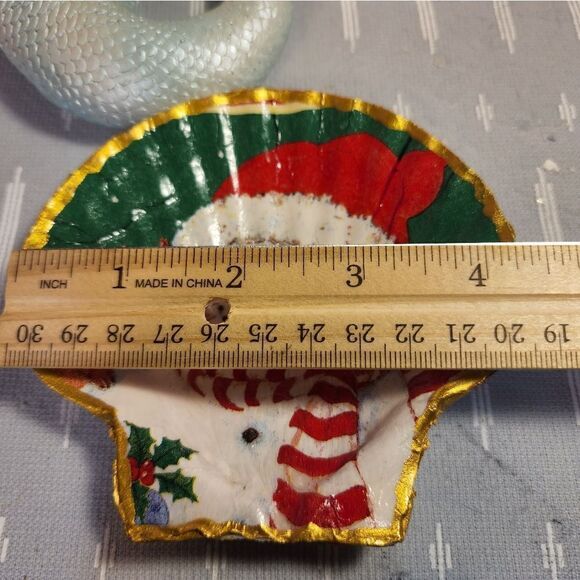 DECOUPAGE SCALLOPED FAN SHELL  - Picture 2 of 2